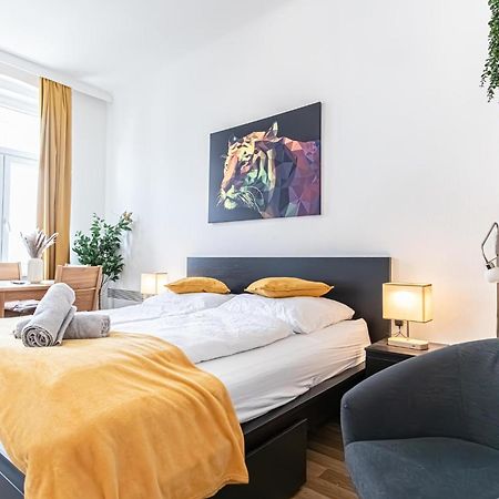 Explore Vienna: 1Br Retreat Near Westbahnhof Luaran gambar