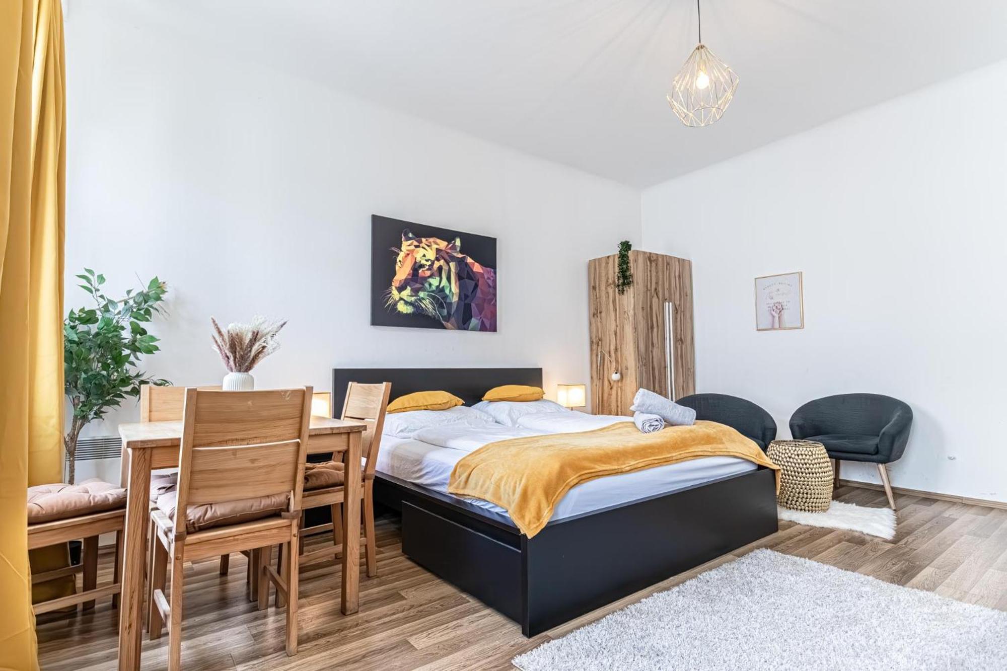 Explore Vienna: 1Br Retreat Near Westbahnhof Luaran gambar