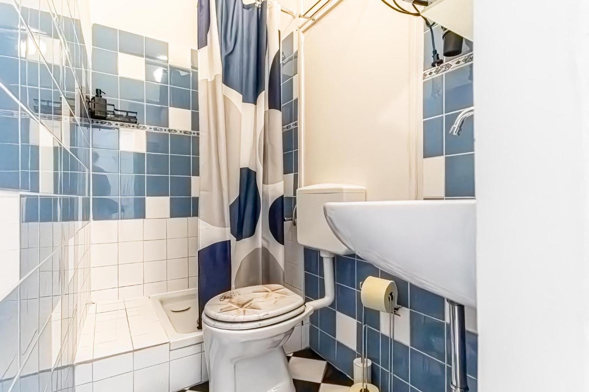 Explore Vienna: 1Br Retreat Near Westbahnhof Luaran gambar